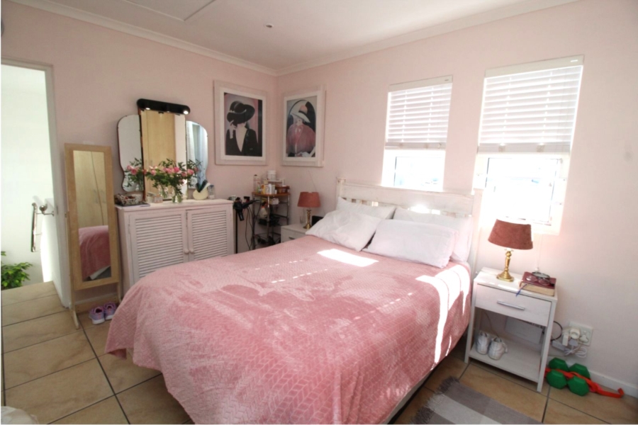3 Bedroom Property for Sale in Country Club Western Cape